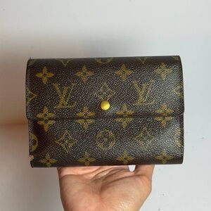 Louis Vuitton Monogram Canvas Trifold Wallet